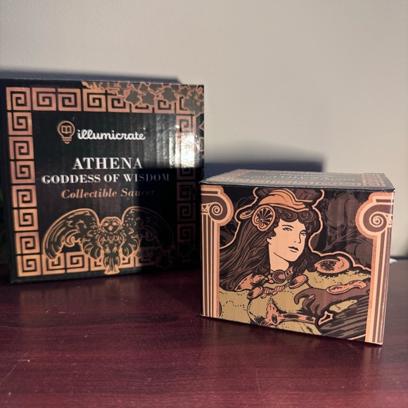 💡Illumicrate Athena Teacup & Saucer - Picture 7 of 7